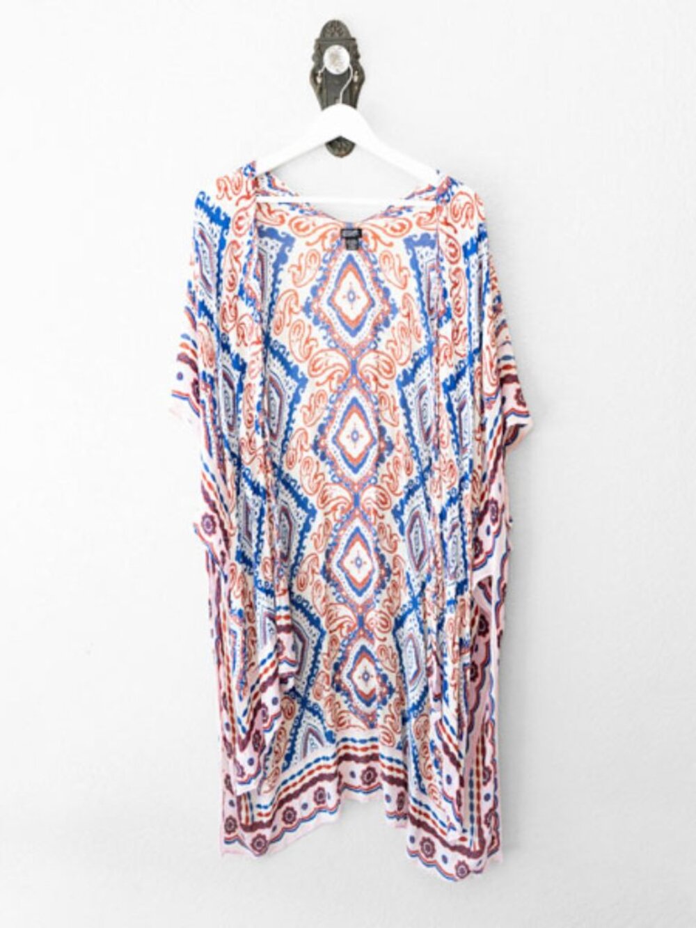 Roffe Paisley Kimono Size L White Blue Red Pink Boho Layering Cover Up